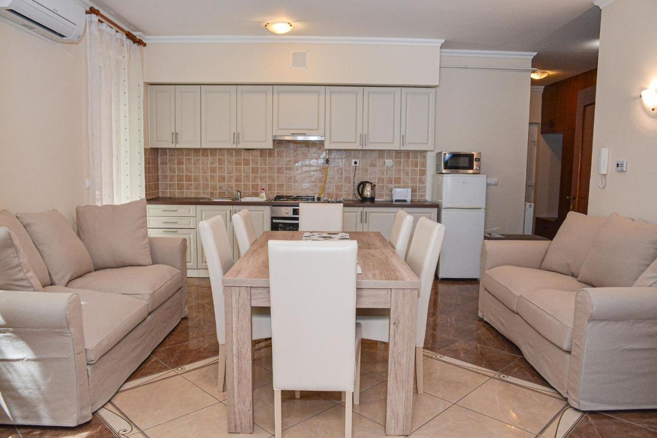 Apartman Otto Hajduszoboszlo Luaran gambar