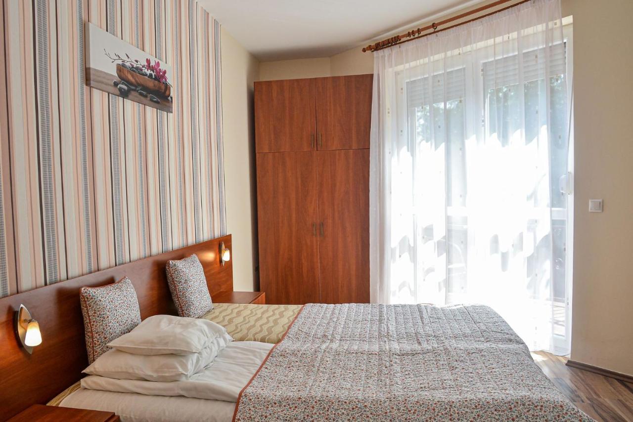 Apartman Otto Hajduszoboszlo Luaran gambar