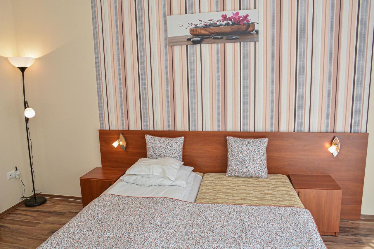 Apartman Otto Hajduszoboszlo Luaran gambar