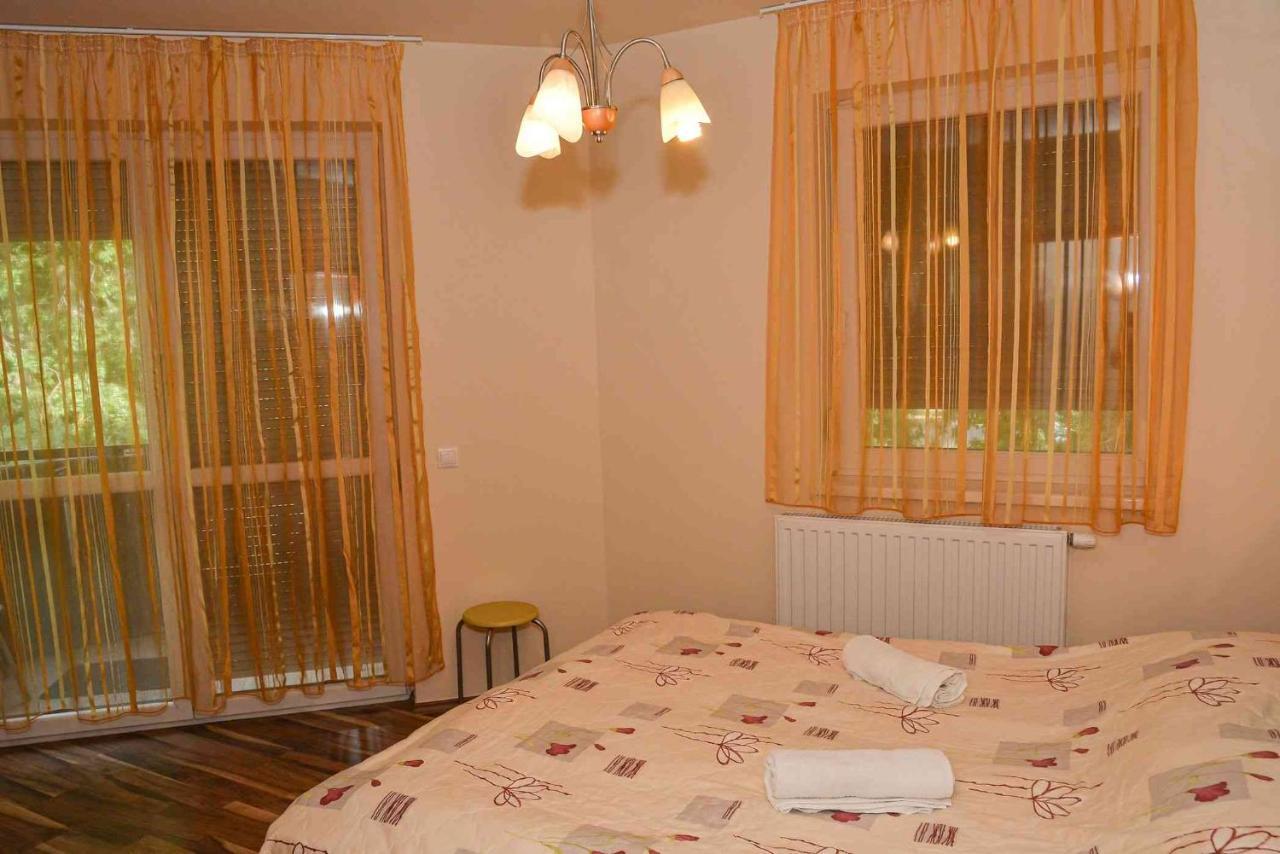Apartman Otto Hajduszoboszlo Luaran gambar