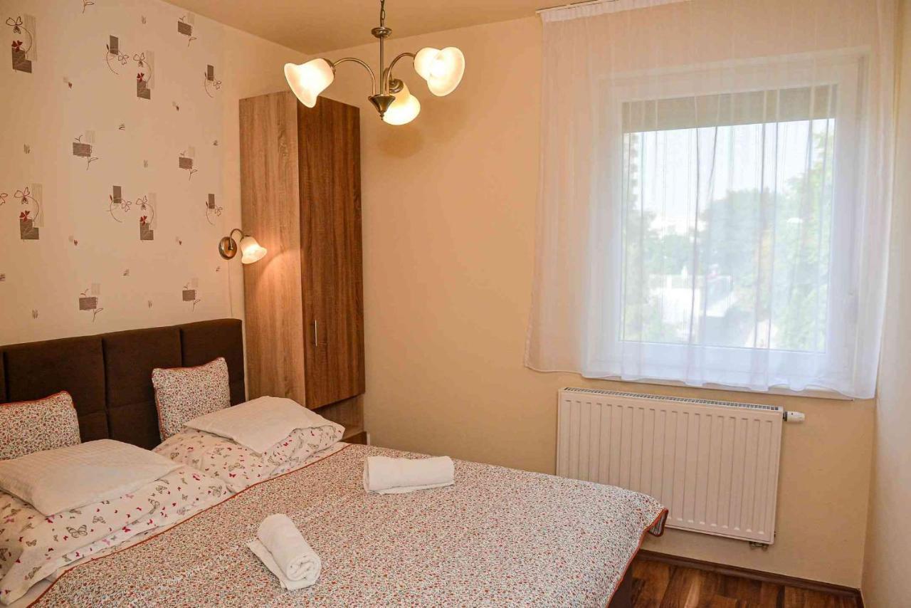Apartman Otto Hajduszoboszlo Luaran gambar