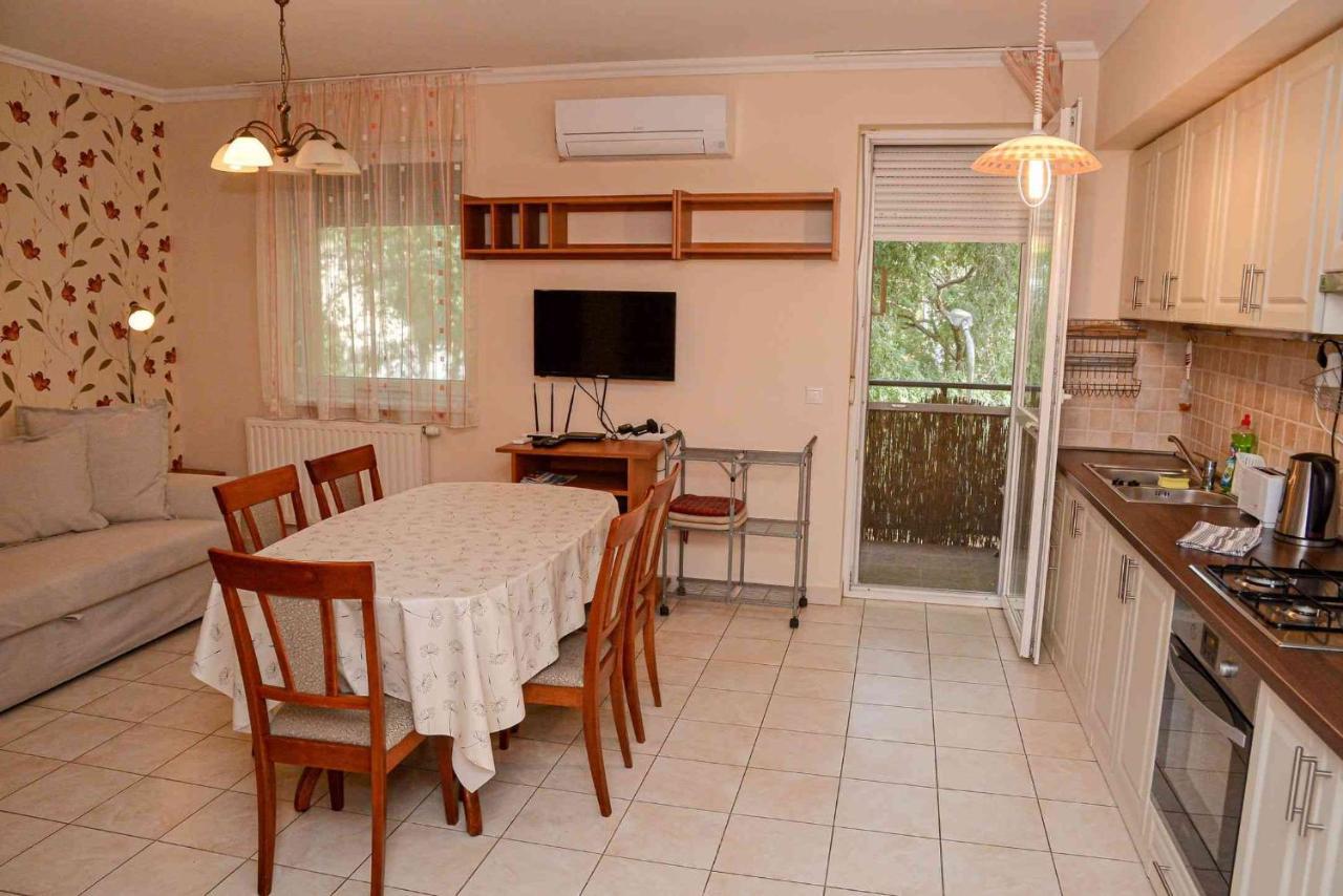 Apartman Otto Hajduszoboszlo Luaran gambar