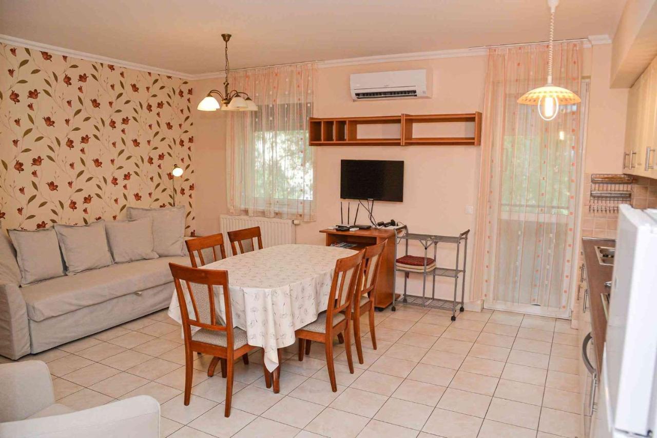 Apartman Otto Hajduszoboszlo Luaran gambar