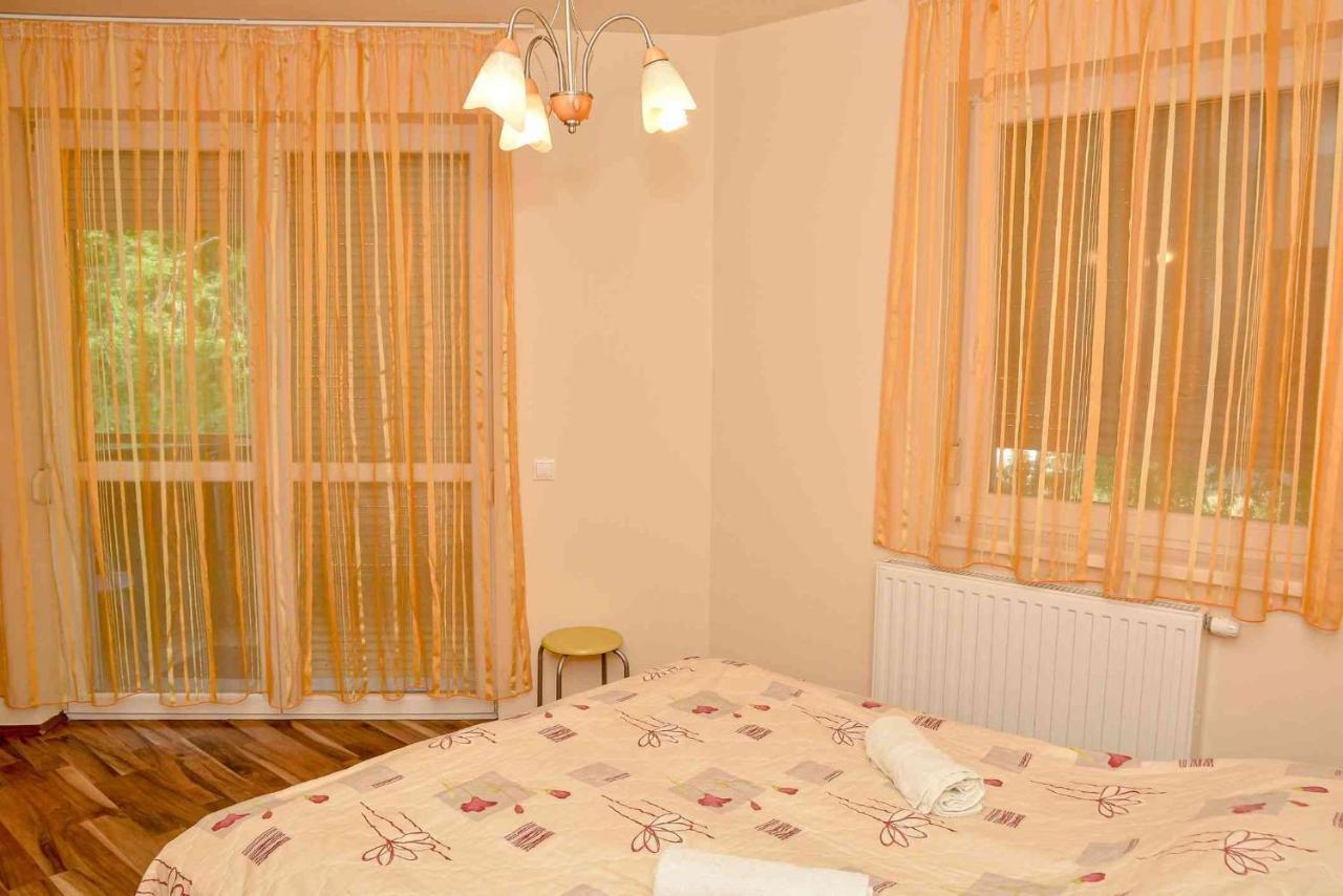 Apartman Otto Hajduszoboszlo Luaran gambar